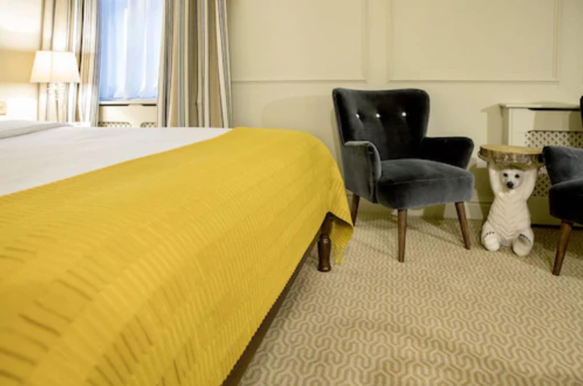 Hotel Cromwell סטבנאייג' מראה חיצוני תמונה