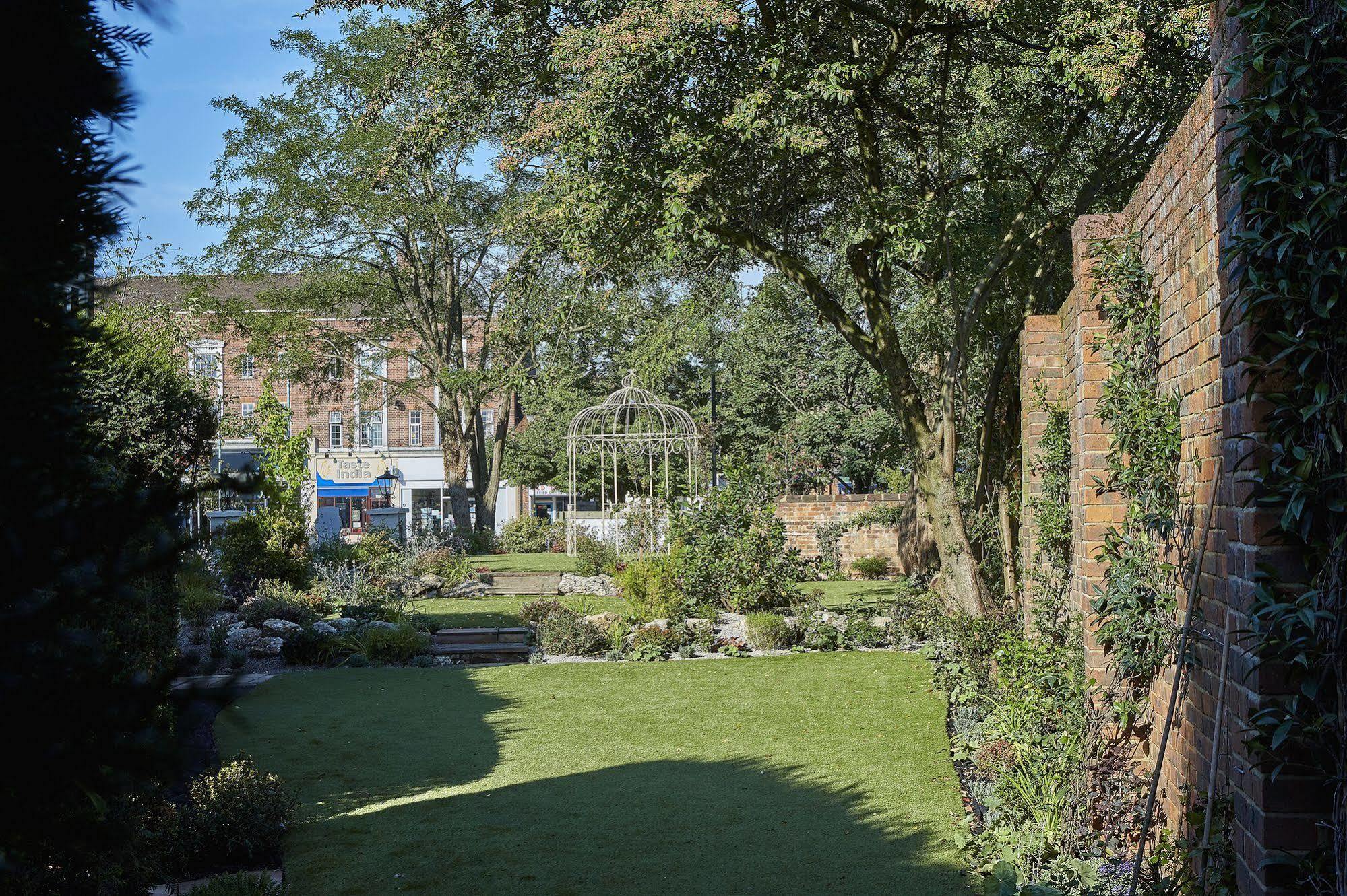 Hotel Cromwell סטבנאייג' מראה חיצוני תמונה