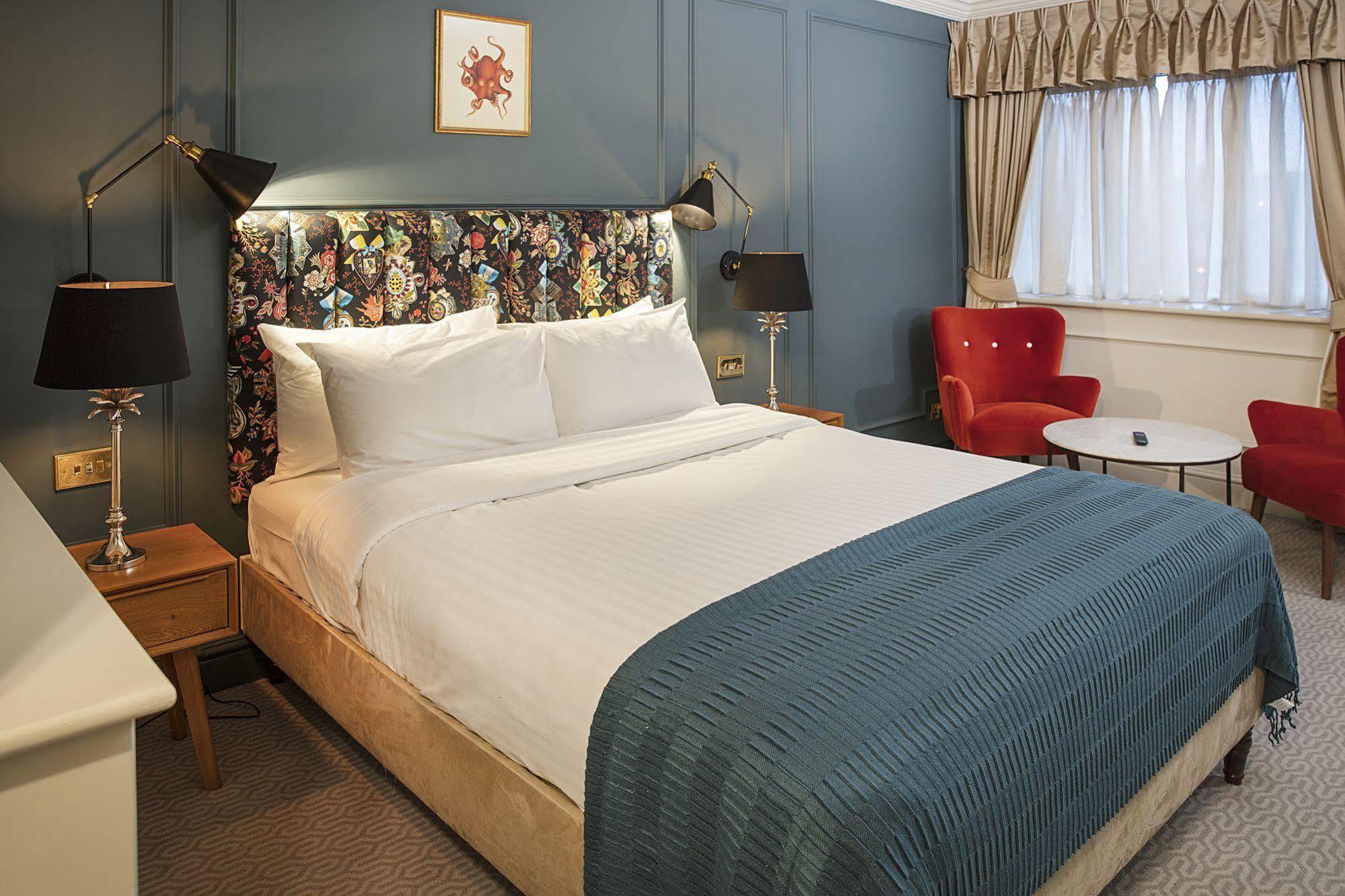 Hotel Cromwell סטבנאייג' מראה חיצוני תמונה