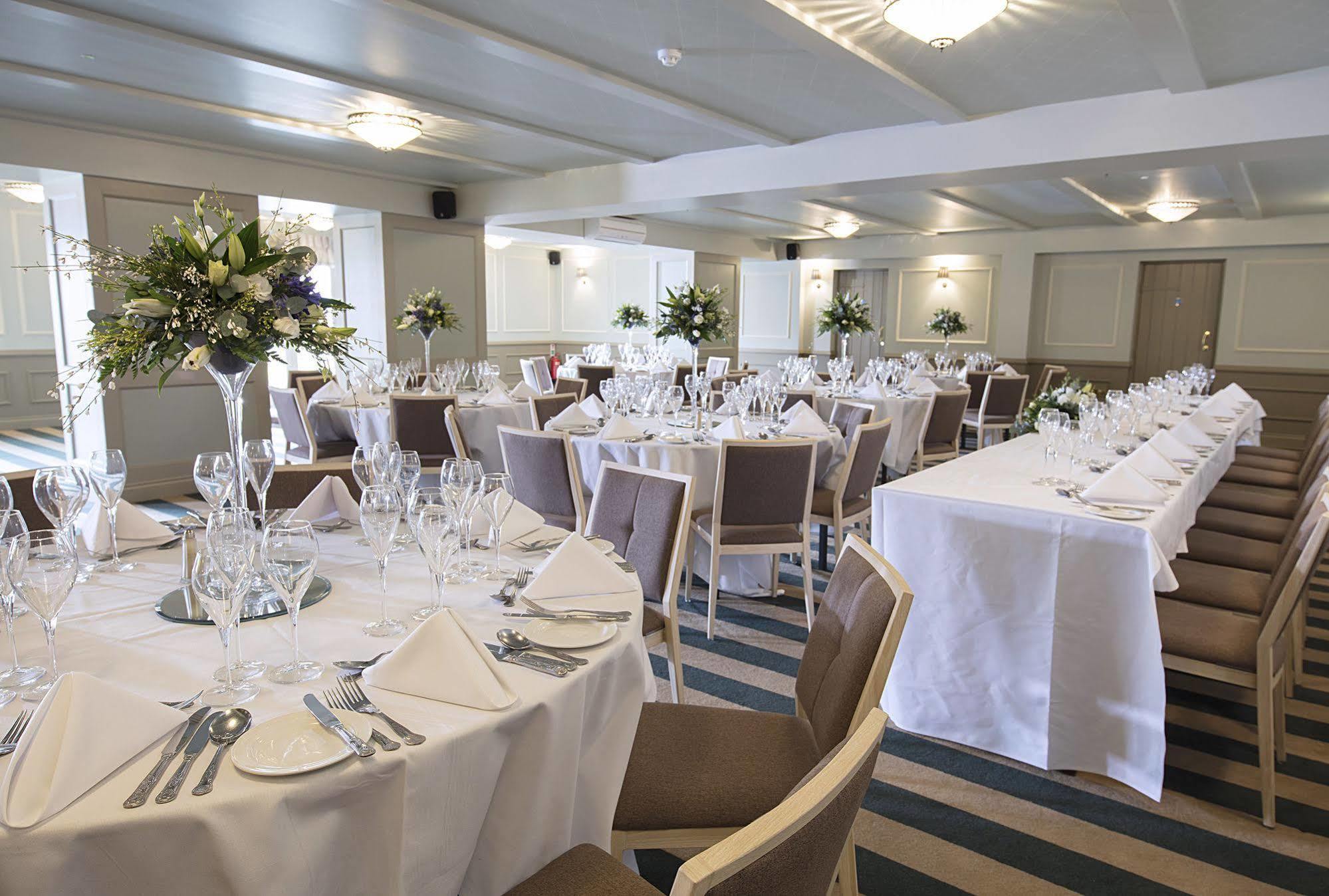 Hotel Cromwell סטבנאייג' מראה חיצוני תמונה
